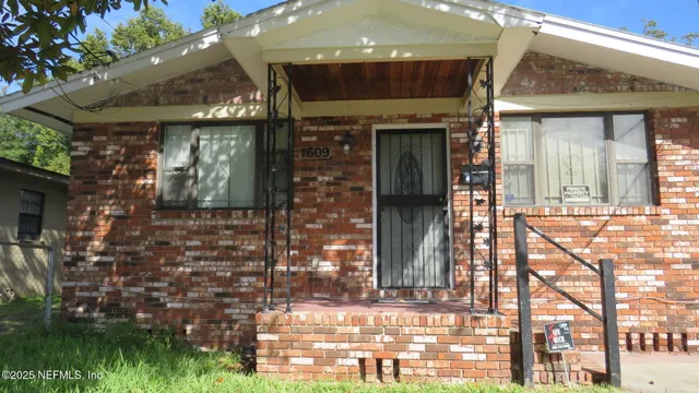 $1,200 | 1609 West 13th Street, Jacksonville, FL 32209