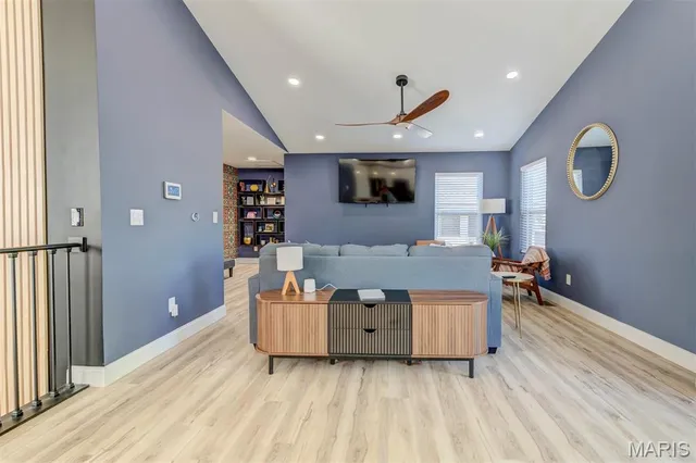 $285,000 | 3645 Woodman Drive, Florissant, MO 63031