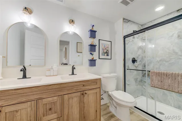 $285,000 | 3645 Woodman Drive, Florissant, MO 63031