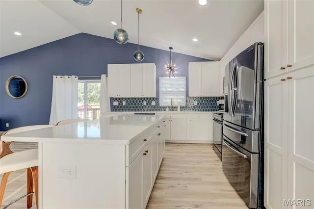 $285,000 | 3645 Woodman Drive, Florissant, MO 63031