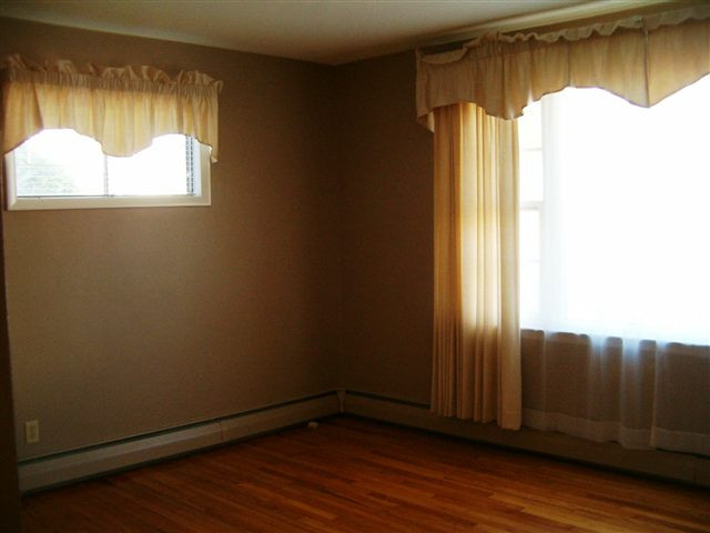 7 Roe Avenue Colonie, NY 12205 - Photo 11 of 12 Photo 11