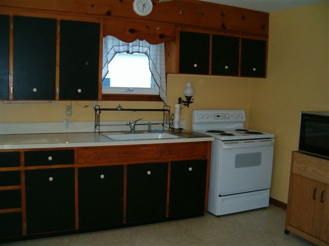 7 Roe Avenue Colonie, NY 12205 - Photo 8 of 12 Photo 8