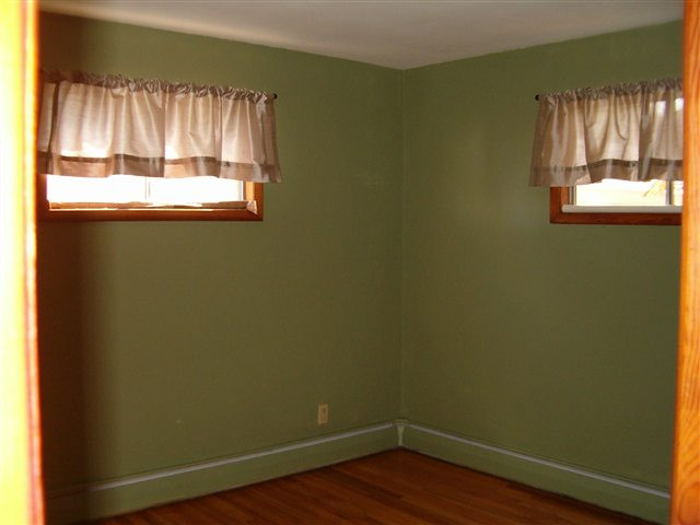 7 Roe Avenue Colonie, NY 12205 - Photo 9 of 12 Photo 9