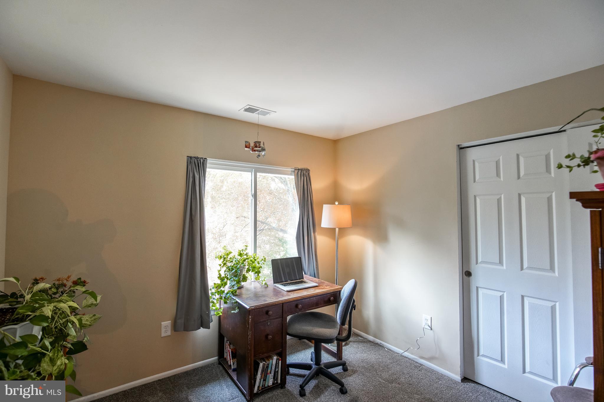 18930 Glendower Road Gaithersburg, MD 20879 - Photo 17 of 23