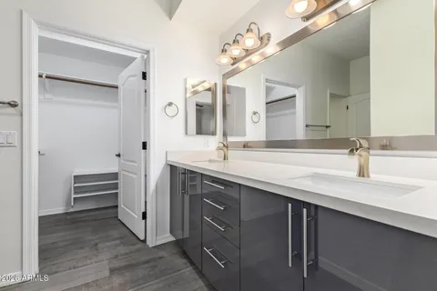 $2,300 | 7887 North 16th Street, Unit 123, Phoenix, AZ 85020