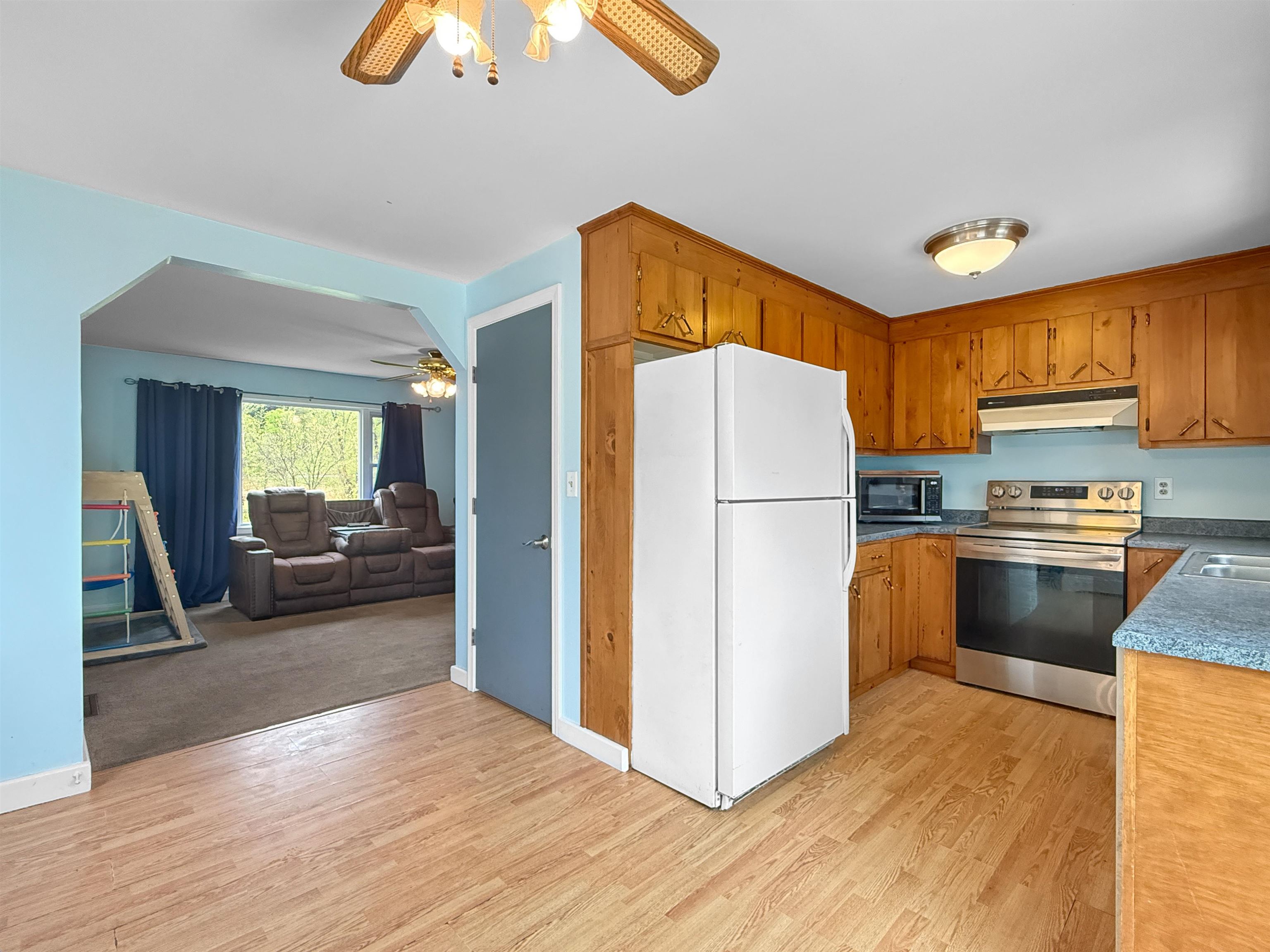 367 River Road Canaan, VT 05902 - Photo 7 of 40