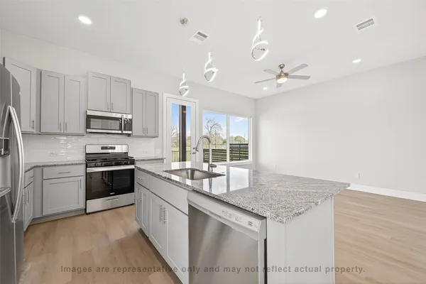 $2,595 | 10719 Mason Road, Unit 3, Richmond, TX 77406