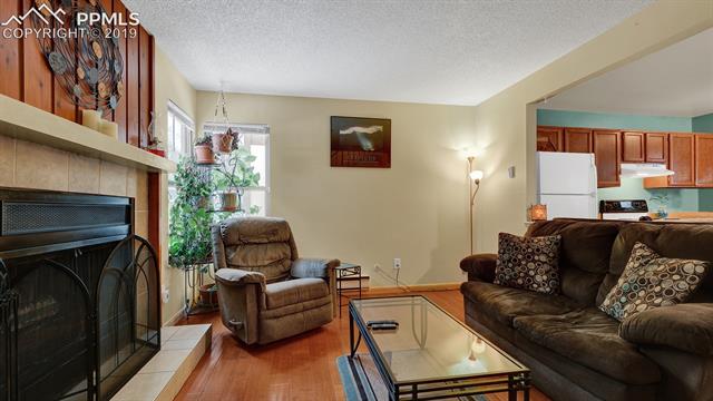 757 Alexander Road, Unit D Colorado Springs, CO 80909 - Photo 4 of 20 Gallery Image 4