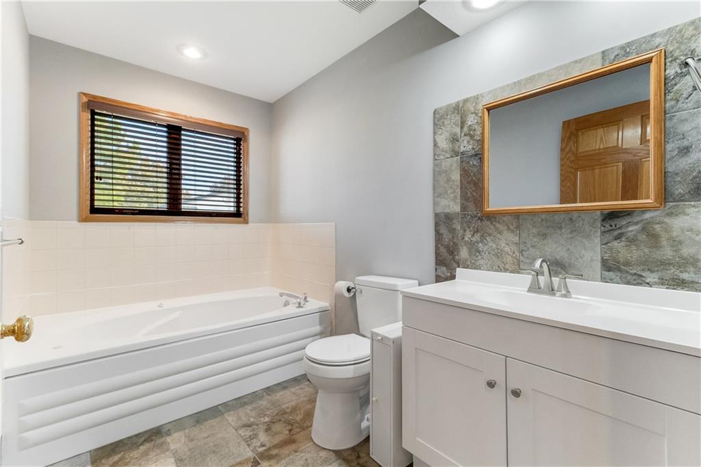 37907 East State Rte B Creighton, MO 64739 - Photo 24 of 40