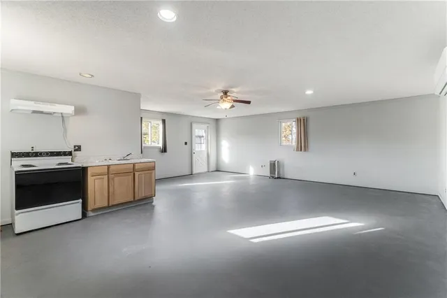 $1,450,000 | 37907 East State Rte B, Creighton, MO 64739