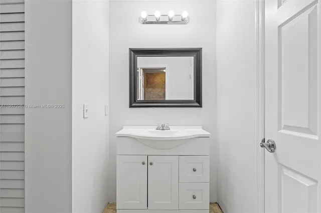 $357,000 | 8336 Northwest 37th Place, Sunrise, FL 33351