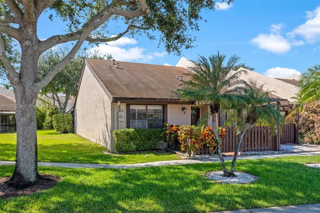 $357,000 | 8336 Northwest 37th Place, Sunrise, FL 33351