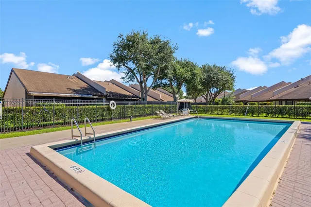 $357,000 | 8336 Northwest 37th Place, Sunrise, FL 33351