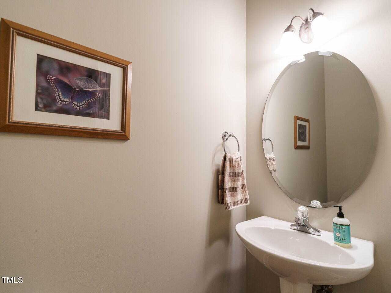 207 Rushing Wind Way Apex, NC 27502 - Photo 16 of 41 016-1280x960-half-bath