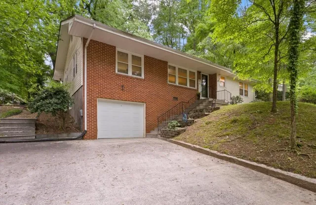 $332,000 | 1123 Ridgeleigh Circle, Dalton, GA 30720