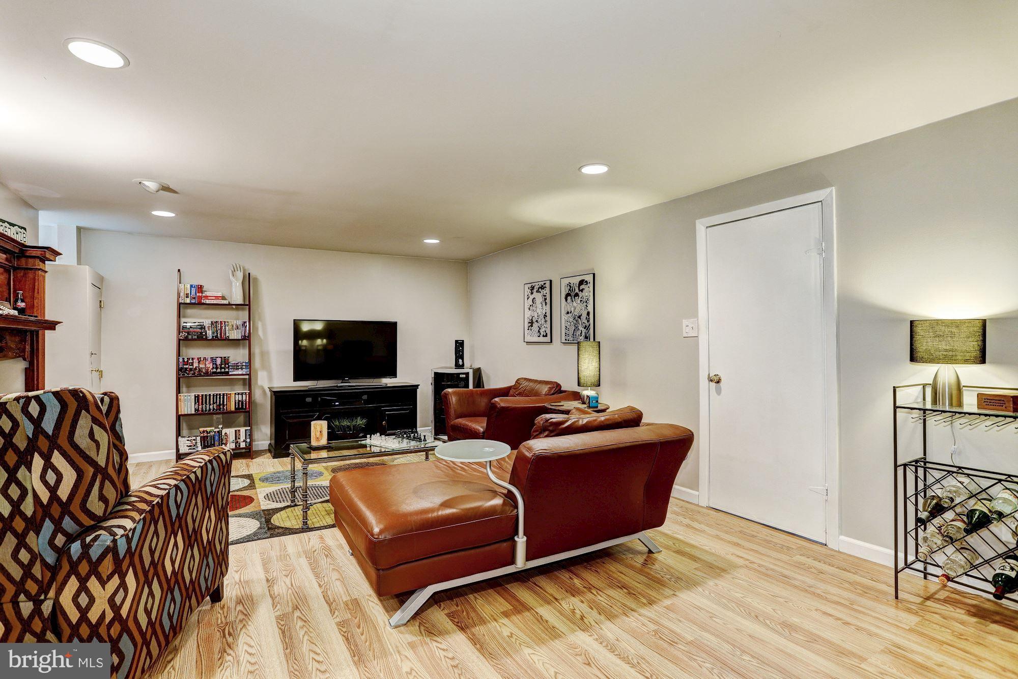 1513 Roundhill Road Baltimore, MD 21218 - Photo 22 of 33 Gallery Image 22
