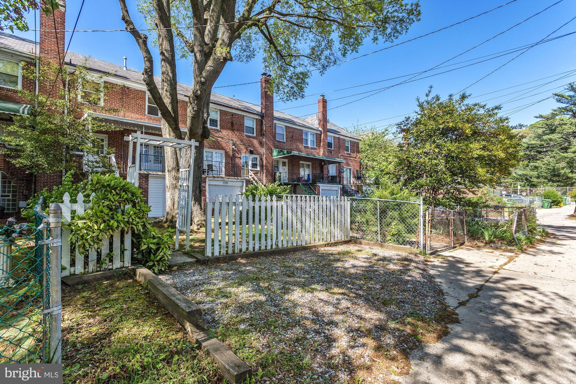 1513 Roundhill Road Baltimore, MD 21218 - Photo 30 of 33 Gallery Image 30