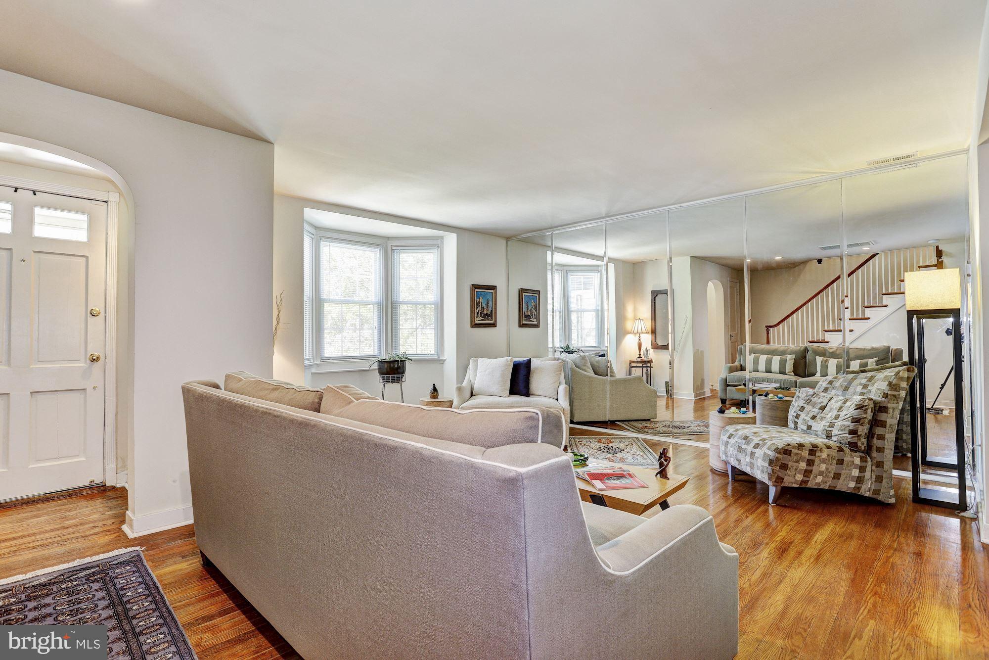 1513 Roundhill Road Baltimore, MD 21218 - Photo 4 of 33 Gallery Image 4