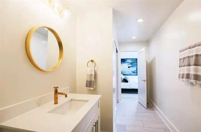 $2,467 | 1960 Spectrum Circle, Unit 2740, Marietta, GA 30067