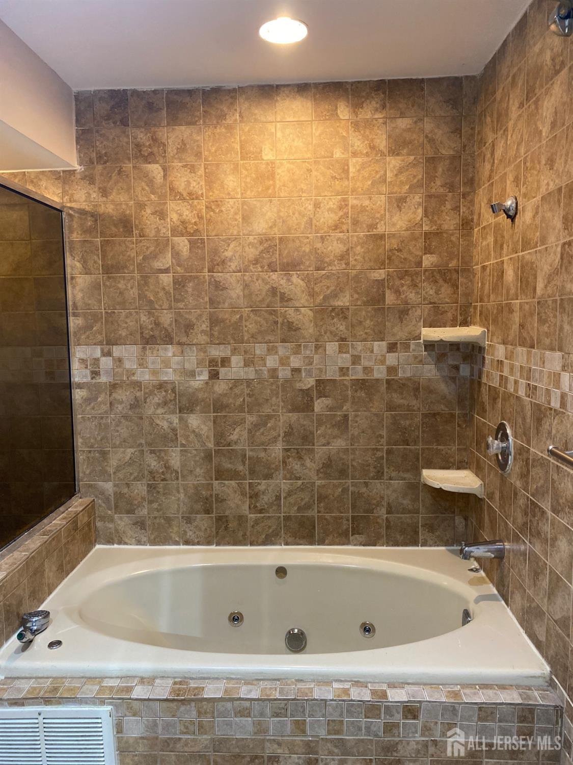358 Greenfield Road Bridgewater, NJ 08807 - Photo 37 of 43 Gallery Image 37