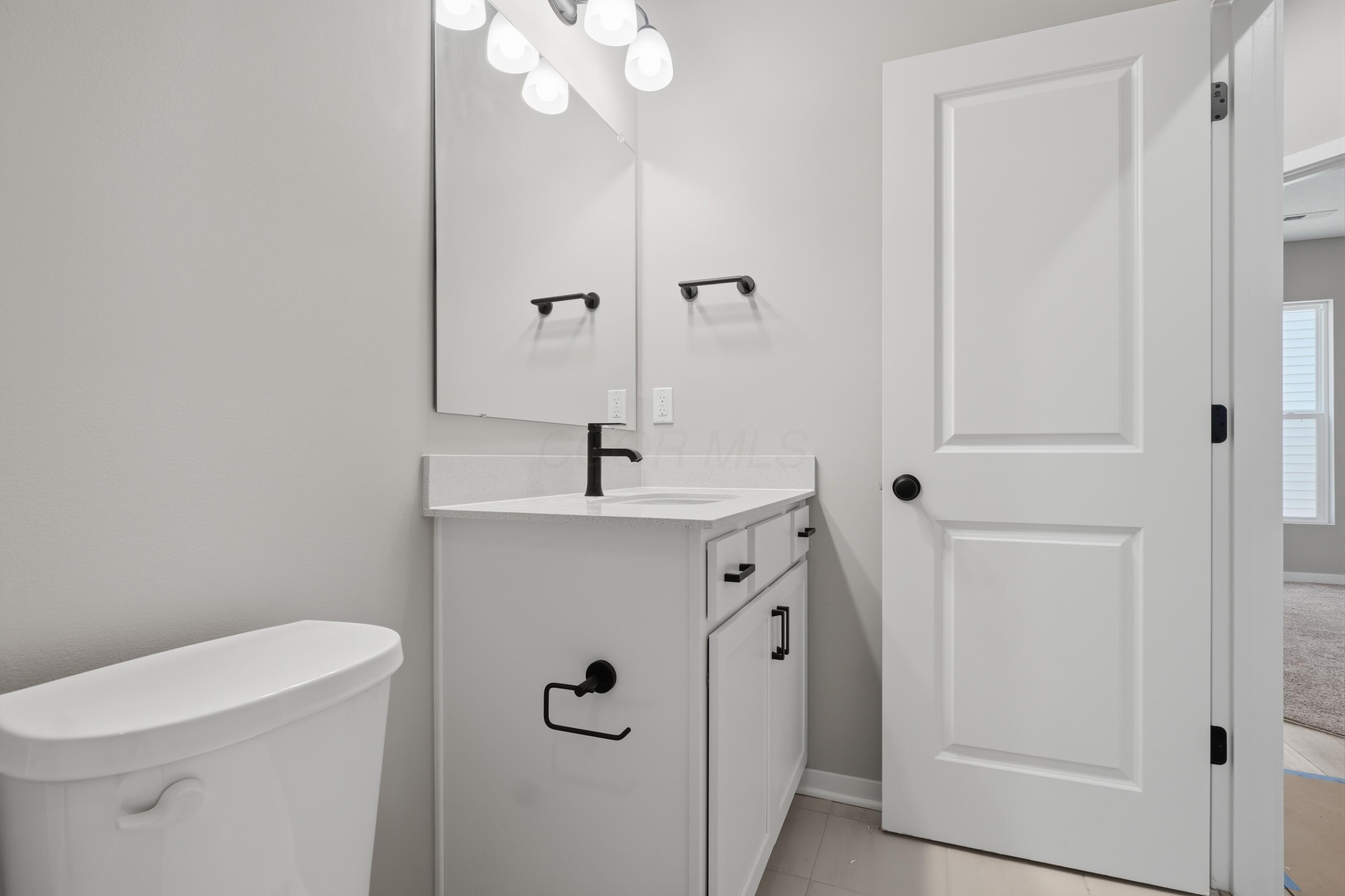 5655 Valleydale Road Powell, OH 43065 - Photo 19 of 36 Bathroom