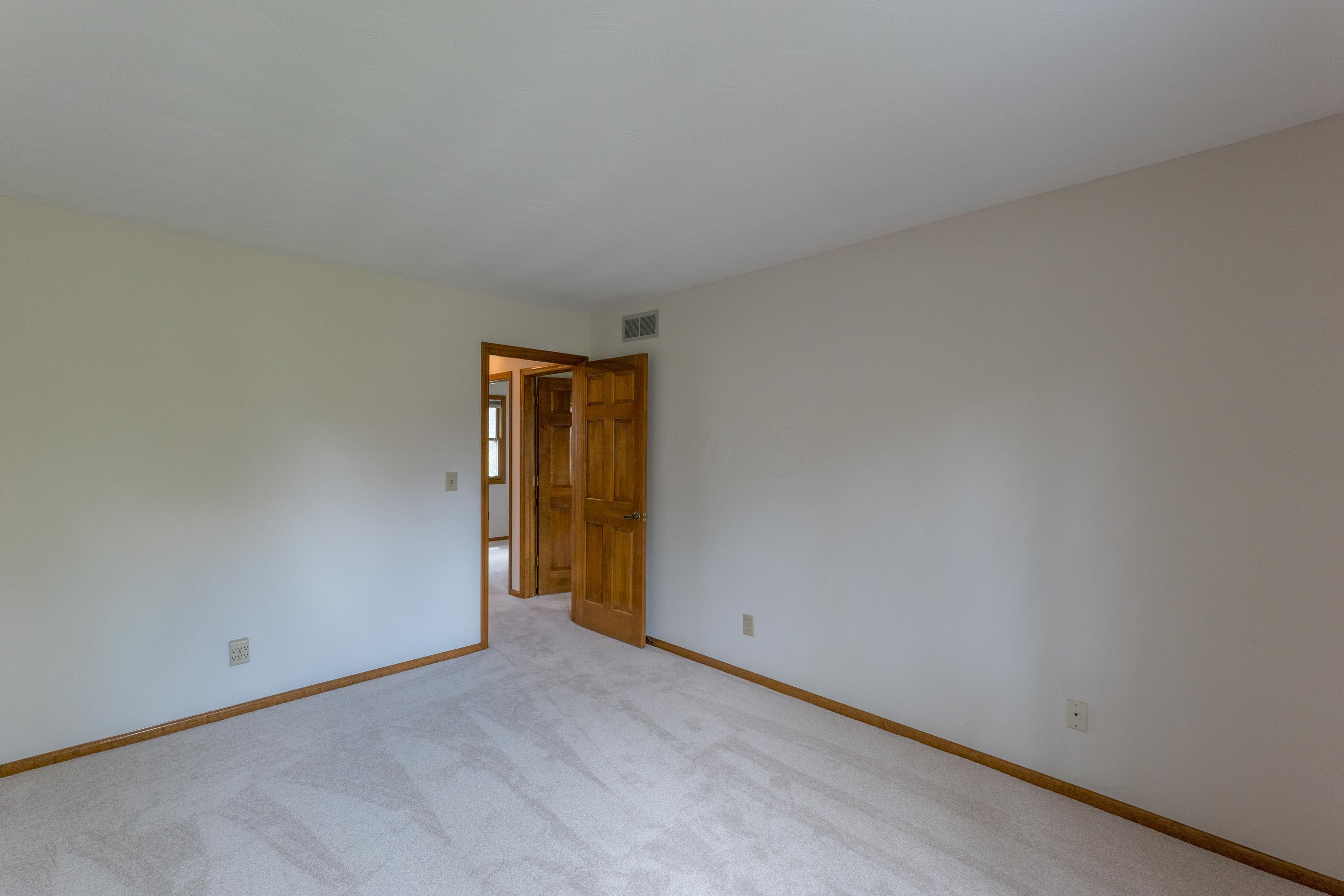 997 Pine View Road Westerville, OH 43081 - Photo 60 of 96 Gallery Image 60