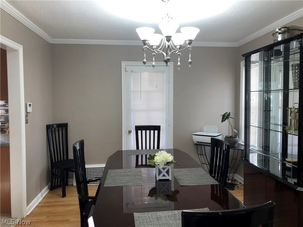 1144 Oxford Road Cleveland, OH 44121 - Photo 5 of 22