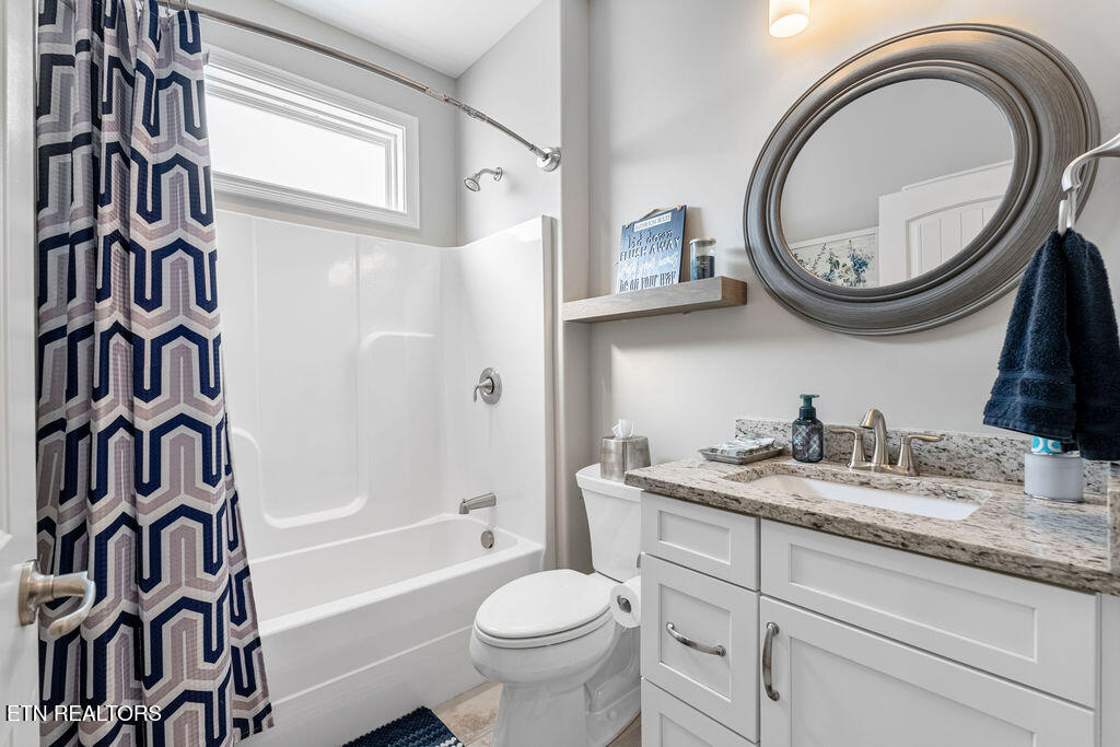 183 Amohi Way Loudon, TN 37774 - Photo 11 of 50 DSC06255-HDR