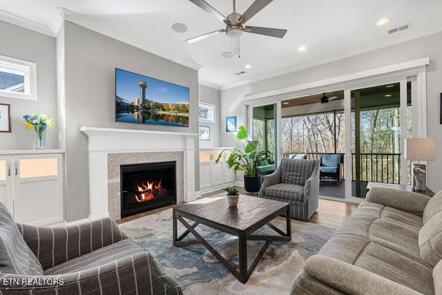 $750,000 | 183 Amohi Way, Loudon, TN 37774