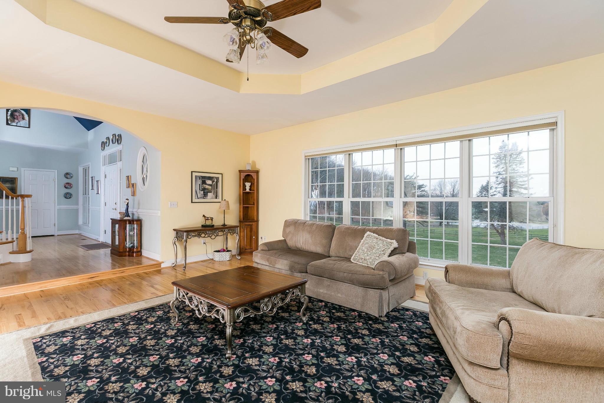15094 Frederick Road Woodbine, MD 21797 - Photo 8 of 30 Family Room
