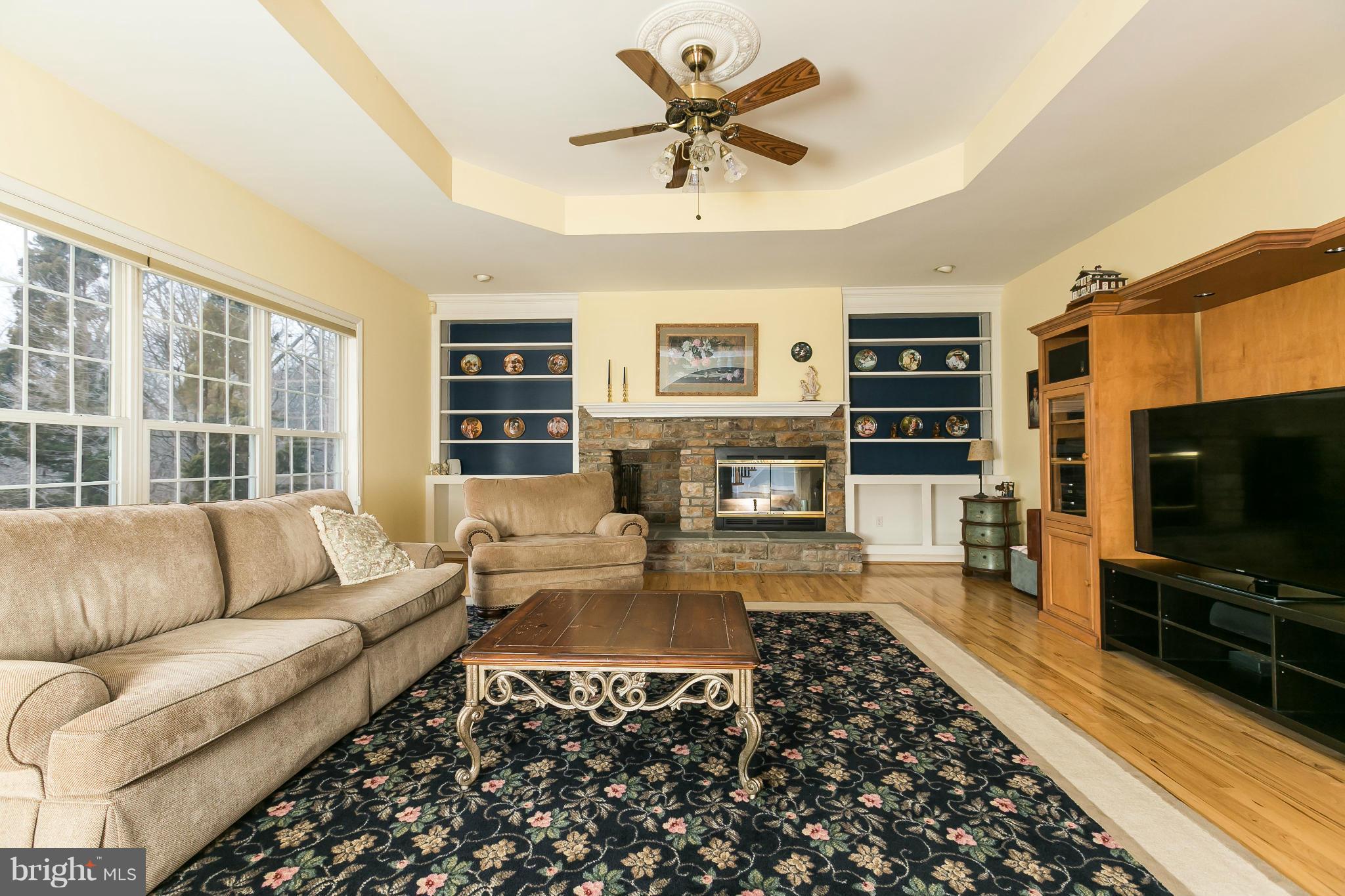 15094 Frederick Road Woodbine, MD 21797 - Photo 9 of 30 Family Room