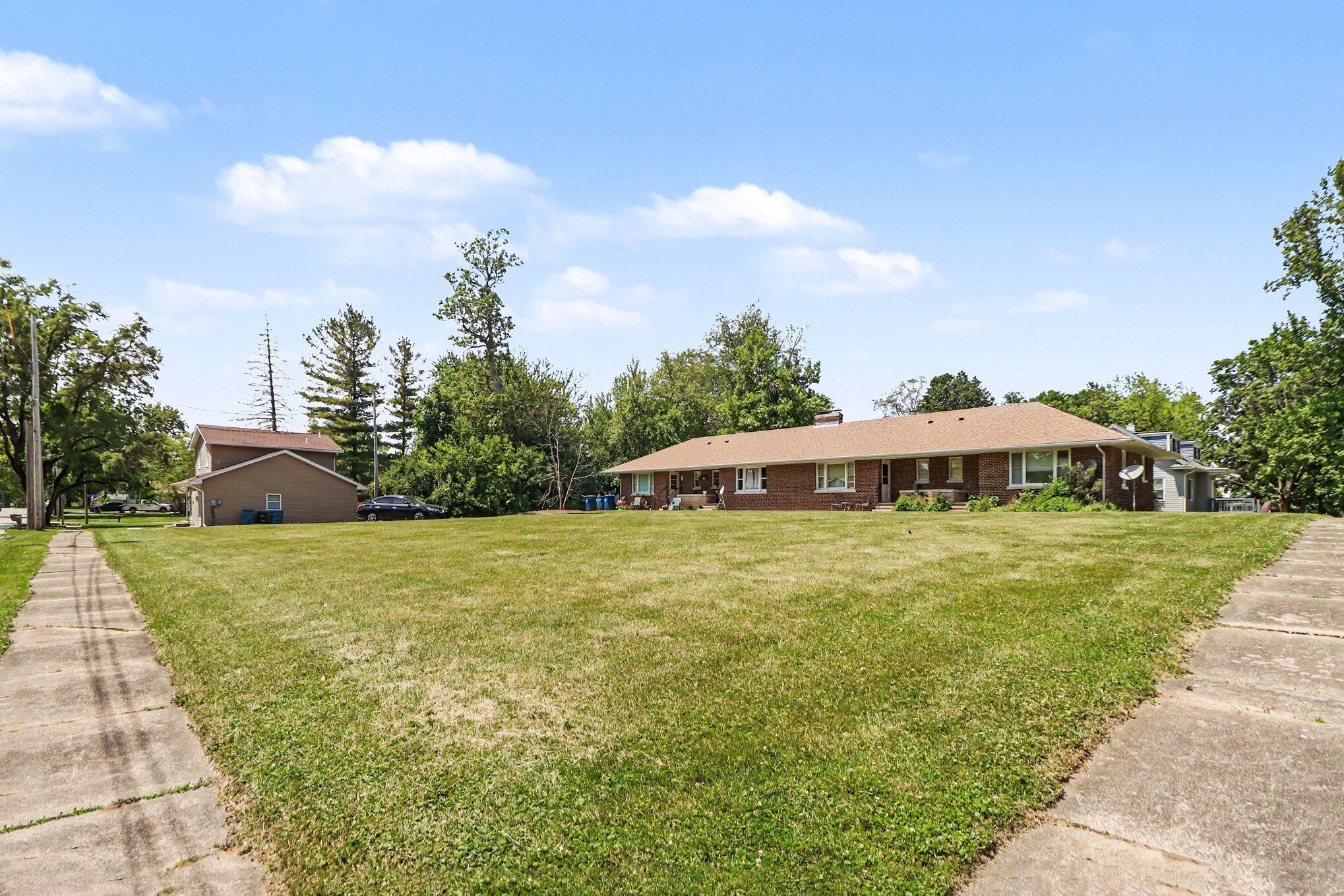 206 South Adams Street Hebron, IN 46341 - Photo 12 of 12 2038x1359