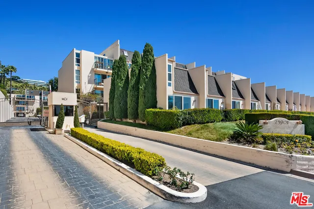 $1,100,000 | 23901 Civic Center Way, Unit 114, Malibu, CA 90265
