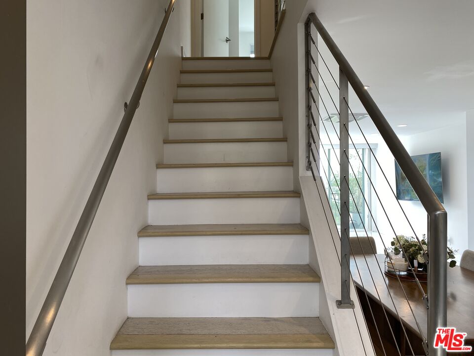 23901 Civic Center Way, Unit 114 Malibu, CA 90265 - Photo 6 of 38 a view of entryway