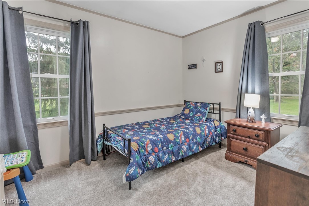 996 Ford Road Cleveland, OH 44143 - Photo 21 of 35 Bedroom 3