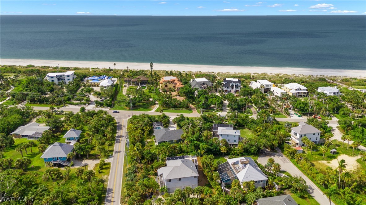431 Rabbit Road Sanibel, FL 33957 - Photo 33 of 41 a view of a yard