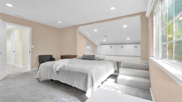 a view of a livingroom with furniture