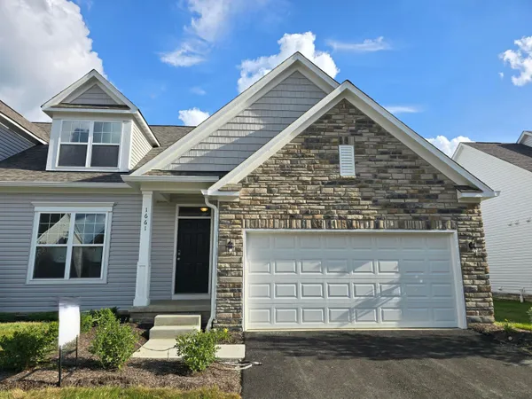 $445,020 | 1661 Bookfield Lane, Grove City, OH 43123