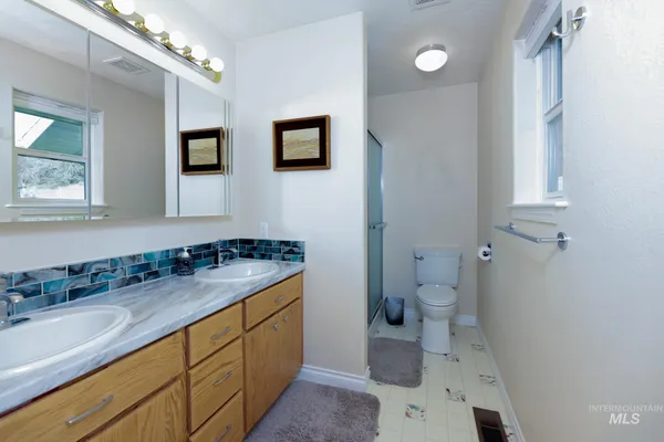 $895,000 | 1028 Redemption Lane, Kendrick, ID 83537