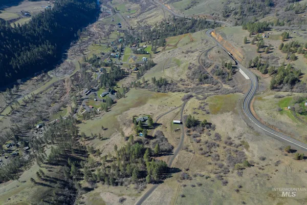 $895,000 | 1028 Redemption Lane, Kendrick, ID 83537