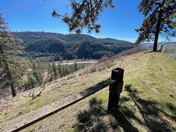 $895,000 | 1028 Redemption Lane, Kendrick, ID 83537