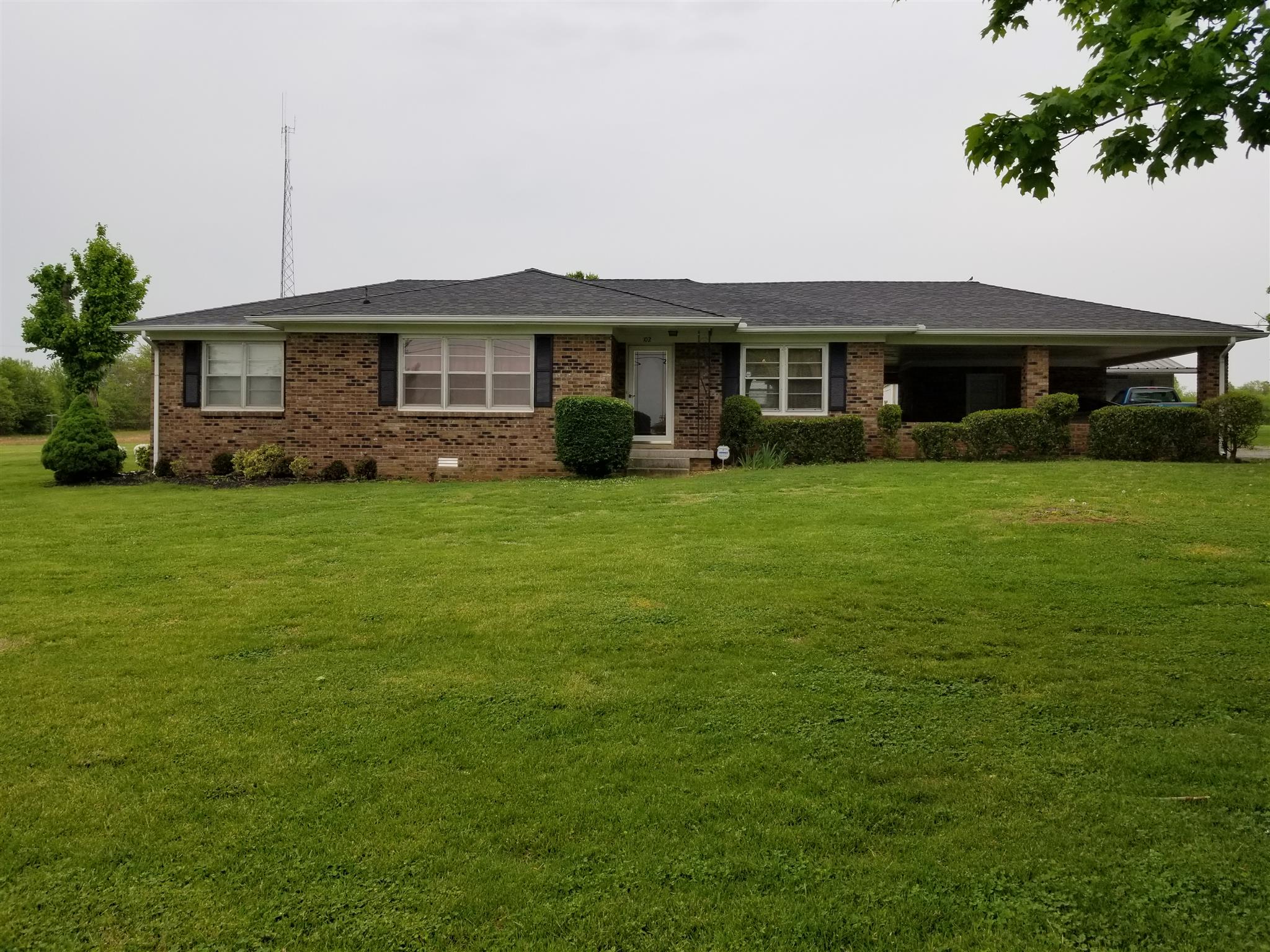 102 Riggs Avenue Portland, TN 37148 - Photo 1 of 18 Gallery Image 1