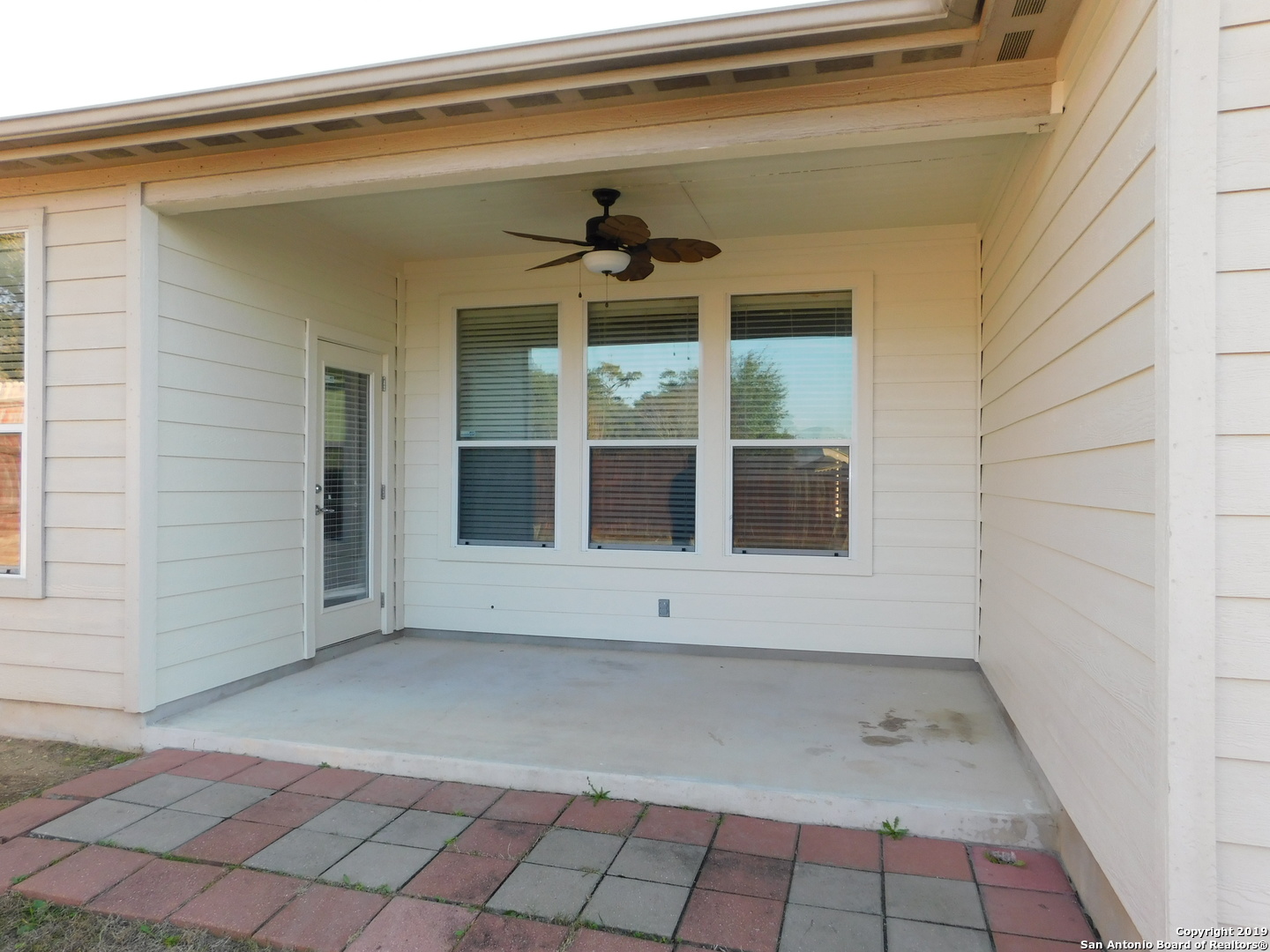 26907 Bluewater Way San Antonio, TX 78260 - Photo 12 of 13 a view of a building stairs