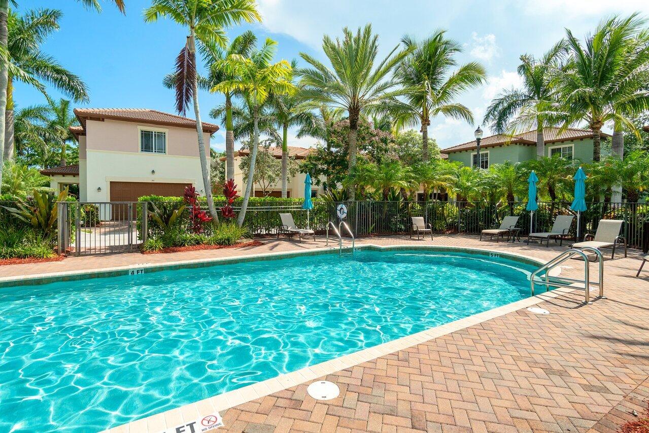48 Northwest Hawthorne Place Boca Raton, FL 33432 - Photo 34 of 35 Community Pool