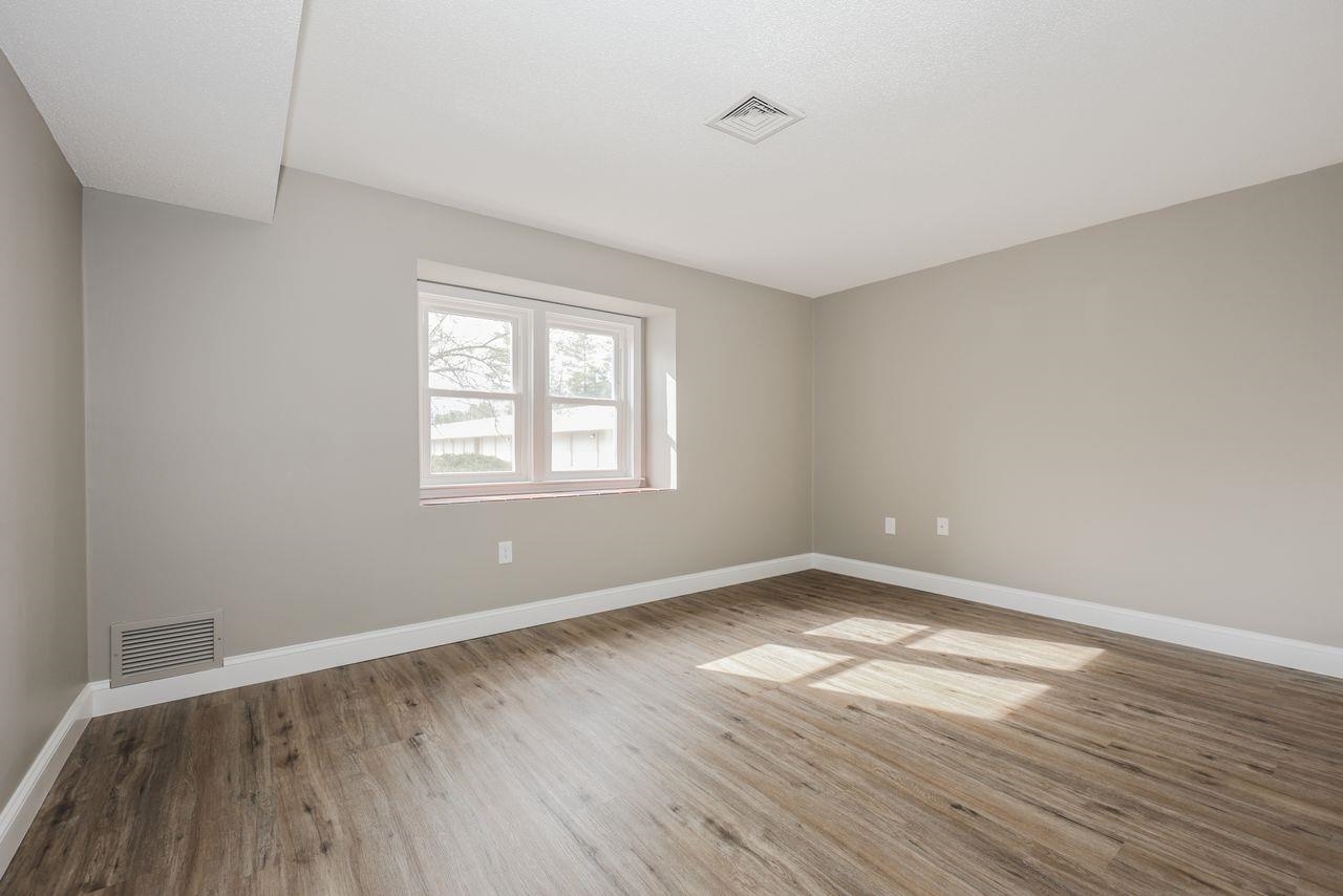 3 Roedean Drive, Unit 101 Nashua, NH 03063 - Photo 13 of 28