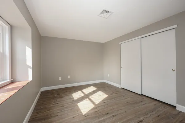 $275,900 | 3 Roedean Drive, Unit 101, Nashua, NH 03063