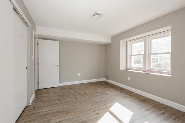$275,900 | 3 Roedean Drive, Unit 101, Nashua, NH 03063