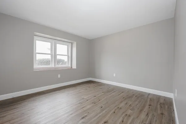 $275,900 | 3 Roedean Drive, Unit 101, Nashua, NH 03063