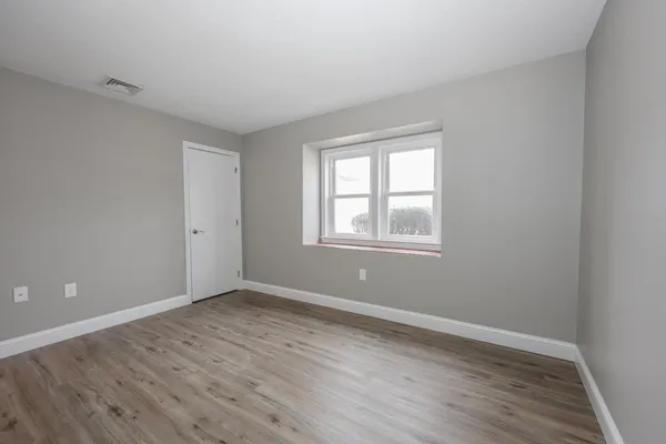 $275,900 | 3 Roedean Drive, Unit 101, Nashua, NH 03063