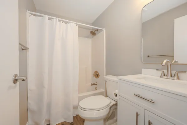 $275,900 | 3 Roedean Drive, Unit 101, Nashua, NH 03063